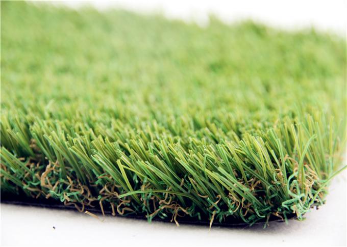 20mm Sztuczna trawa w ogrodzie krajobrazowym Sztuczna trawa o dużej gęstości 0