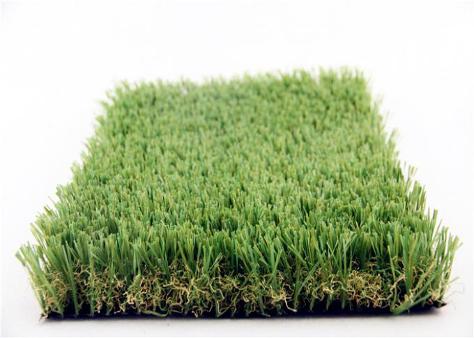Zielona sztuczna trawa ogrodowa nadająca się do recyklingu do dekoracji, sztuczna murawa domowa 0