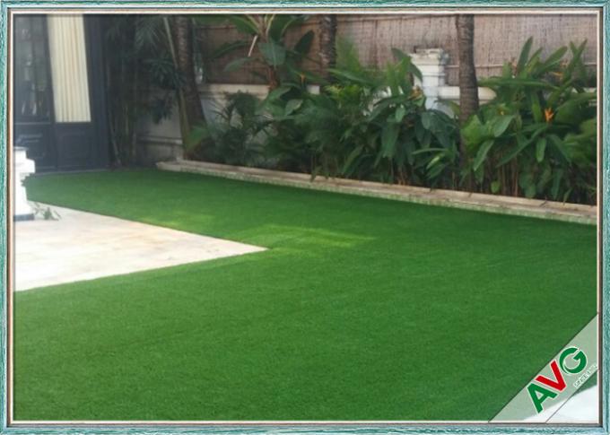 Bezpieczna nawierzchnia Zielona sztuczna trawa na zewnątrz dla dzieci grających w SGS Approved 0