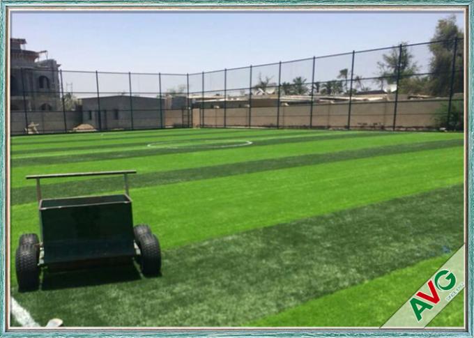 Zewnętrzne zielone boisko do piłki nożnej Sztuczna trawa Boiska Syntetyczny sztuczny trawnik piłkarski 0