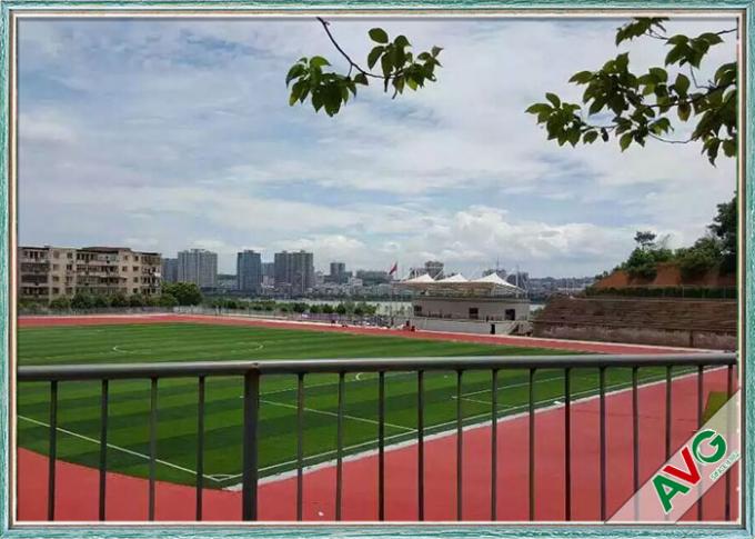 Naturalny wygląd Sztuczna murawa piłkarska / syntetyczny dywan z trawy do piłki nożnej 0