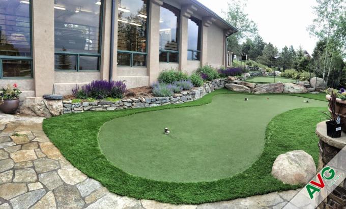 Wysokość stosu 10 mm Naturalny golf Sztuczna trawa / Golf Indoor Putting Green 1