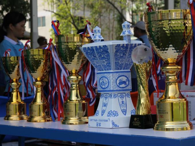 najnowsze wiadomości o firmie Sponsor AVG 2017GDF City Champion Cup zakończony sukcesem,-- Drużyna GZ ponownie wygrała Hero Cup of Blue and White Jia  1