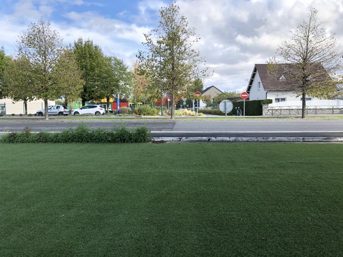 Krajobraz ogrodowy Naturalny dywan z trawy Sztuczna dobra sztywność 0