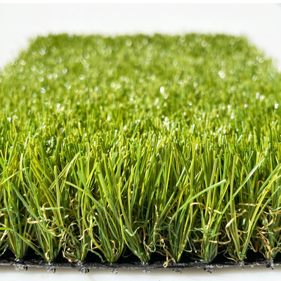 Chiny Profesjonalna sztuczna trawa syntetyczna Rolka ogrodowa Sztuczna murawa 2 &amp;#39;&amp;#39; Wysokość stosu dostawca