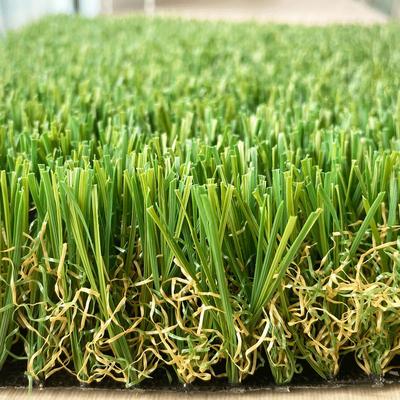 Chiny Dobra sztywność Sztuczna trawa o wysokości 45 mm do ogrodu krajobrazowego dostawca