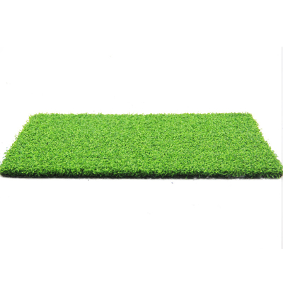 Chiny Stawianie zielonego syntetycznego trawnika Sztuczna trawa o wysokości 13 m Odporna na zużycie dostawca
