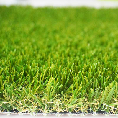 Chiny 35mm Naturalny ogród Sztuczna trawa Trawnik krajobrazowy Syntetyczna murawa dostawca