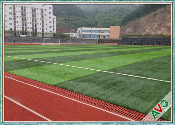 Chiny SGS Easy Maintenance Sztuczna murawa do piłki nożnej z PP + podłożem z siatki dostawca