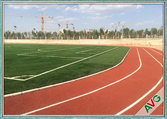 Chiny Unikalna struktura fibrylowana Piłka nożna Sztuczna trawa 12000 Dtex Pełnia powierzchnia dostawca