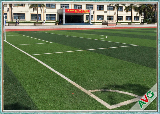 Chiny Outstanding Smooth Football Artificial Turf / Grass 100% Recyclable Material dostawca