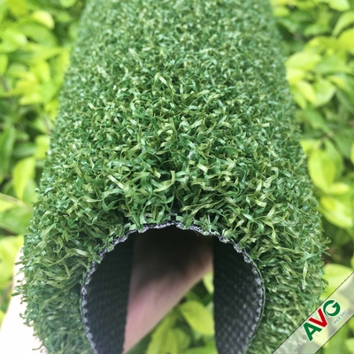 Chiny Wysokość stosu 10 mm Naturalny golf Sztuczna trawa / Golf Indoor Putting Green dostawca